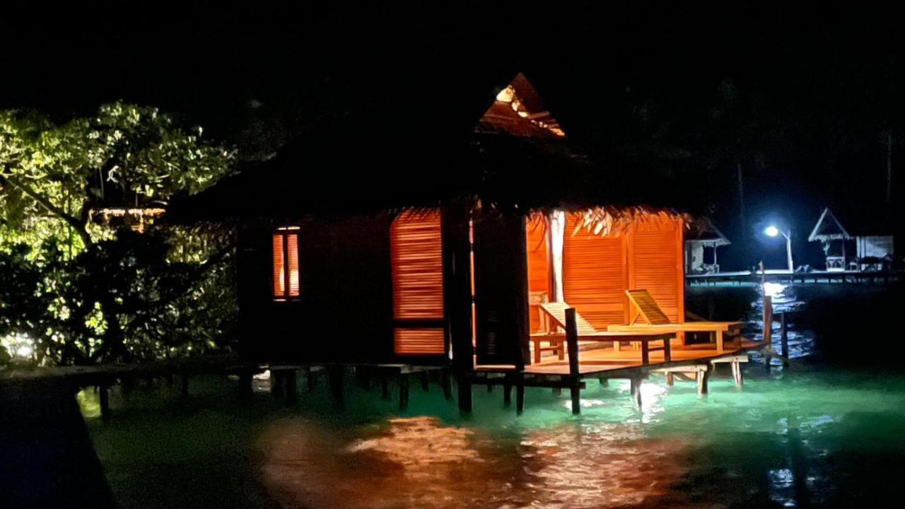 Nyande Raja Ampat Hotell Pulau Mansuar Eksteriør bilde