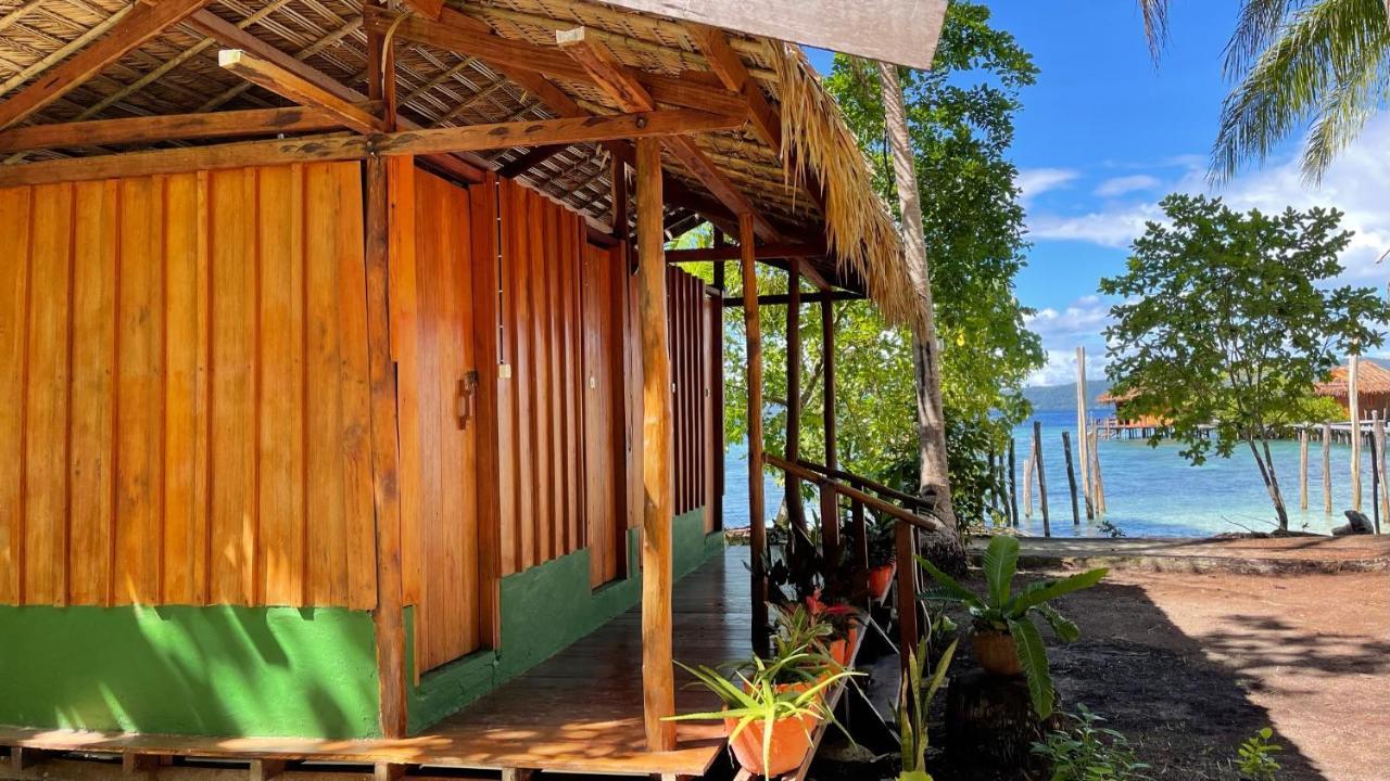 Nyande Raja Ampat Hotell Pulau Mansuar Eksteriør bilde